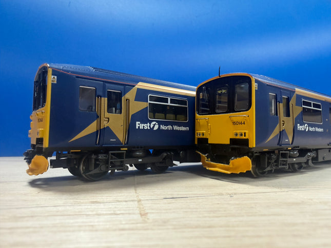 Bachmann Class 150/1 2 Car DMU, Dcc fitted First North Western Livery