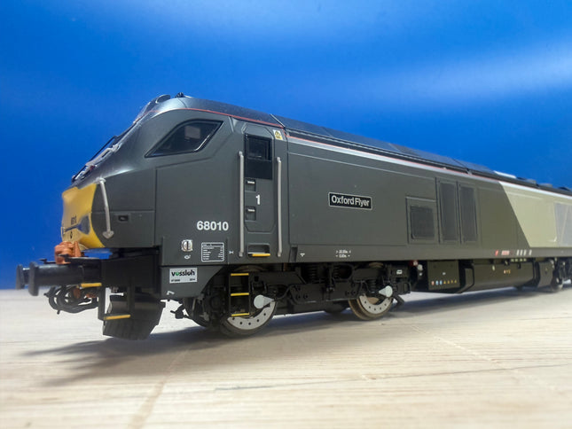 Dapol Class 68 “Oxford Flyer” 68010 DCC Fitted