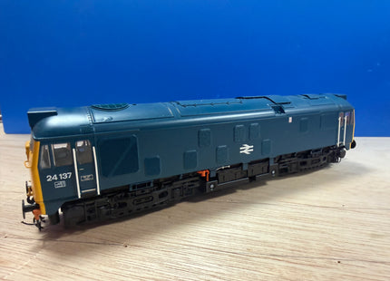 Bachmann Class 24/1 24137 BR Blue DCC Fitted