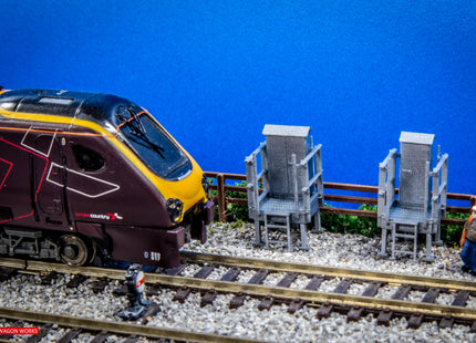 GRC Raised Lineside Cabinets - N Gauge (Pack of 3)