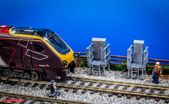 GRC Raised Lineside Cabinets - N Gauge (Pack of 3)