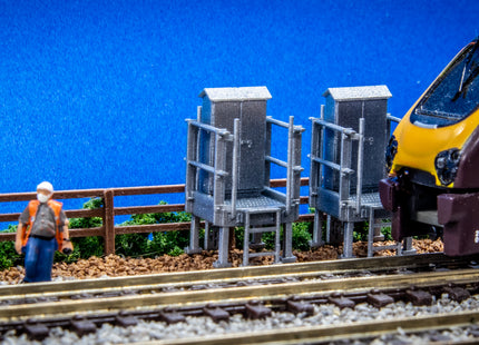 GRC Raised Lineside Cabinets - N Gauge (Pack of 3)