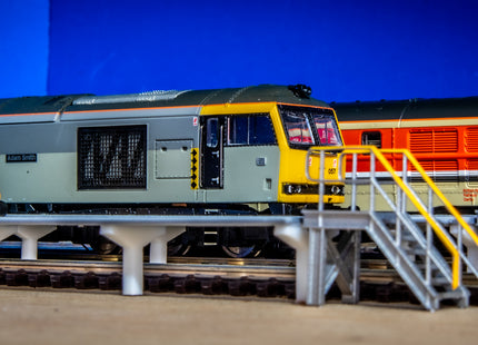 Concrete Depot Access Platforms Including Pipework & Steps (68cm Total length) - N Gauge