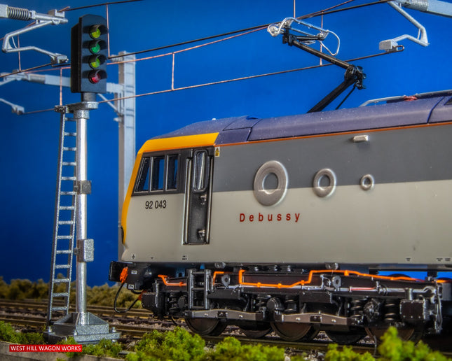 SG12 - Single Post Signal Kit with 4 Aspect Dummy Signal Head (OO Gauge)