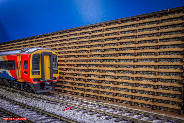 Wooden Crib Tall Retaining Wall Kit 8cm high x 40cm length Kit K53 (OO Gauge)