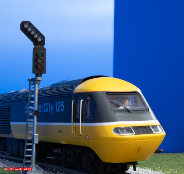 SG30 - Type 1-0 Dummy Junction Direction Indicator (Feathers) for Signal Heads OO Gauge (Pack of 1)