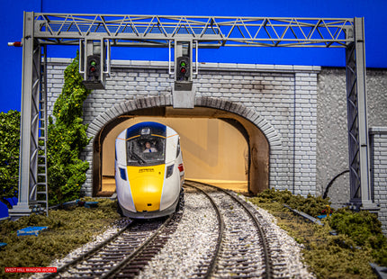 SG1 - Signal Gantry Structure Kit (Type 1) for up to 2 Tracks (OO Gauge)