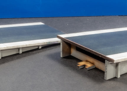 Double Sided Concrete Platform Kit - Platform Ramps (2x13cm Ramps) OO Gauge