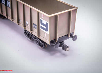 Hunt Magnetic Couplings ELITE - MC30 - Pivoting Intermediate Couplings for Lima Tippler Wagons with Moulded Couplings - OO Gauge