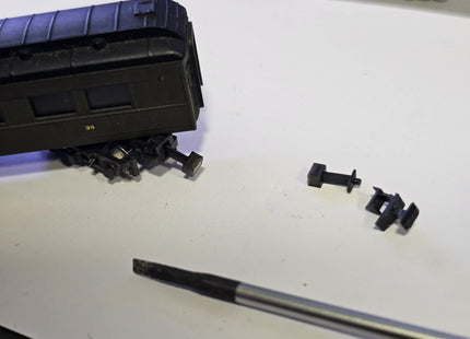 Hunt Magnetic Couplings ELITE - Intermediate Coupling - 10 Pairs for Spring Sockets - N Gauge