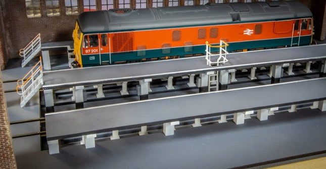 Modern Image Depot Interior Kit With Raised Rail & Access Platforms - OO Gauge (Code 100/75)